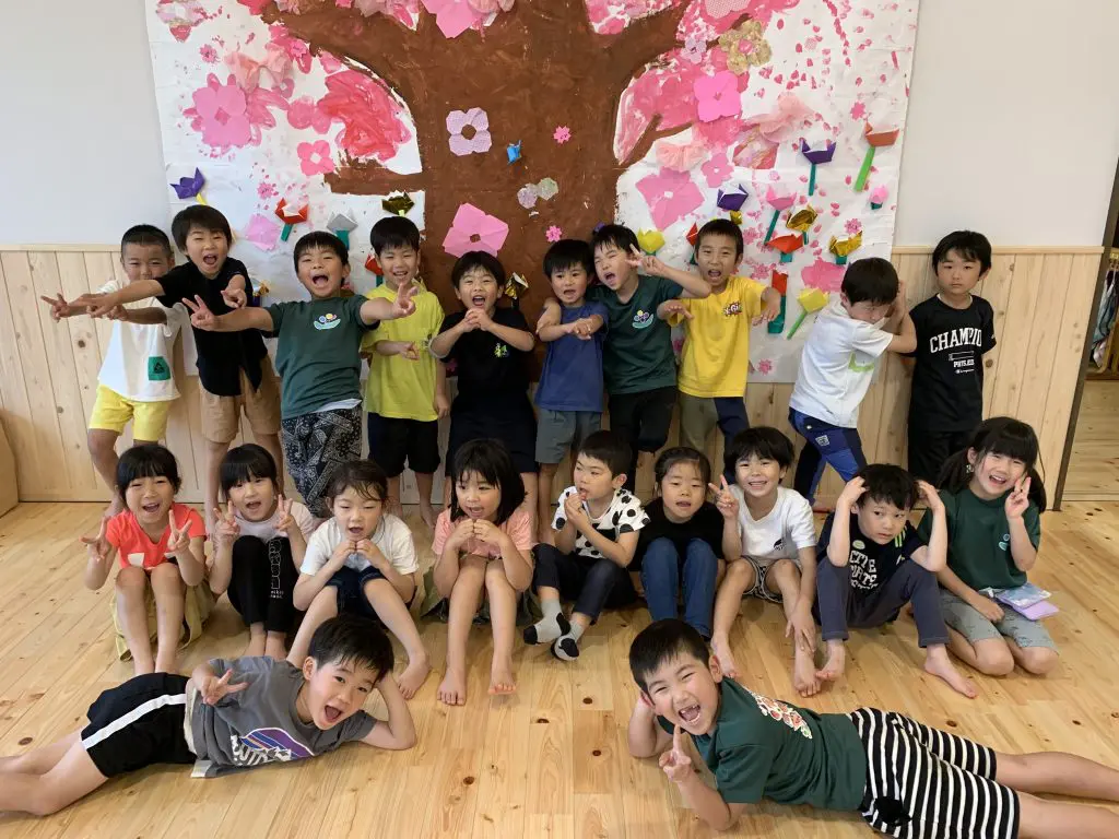 園児 卒園児のみんな、おかえり！ - 鹿児島市吉野の幼保連携型 認定こども園 錦ヶ丘プラス＋（旧：錦ヶ丘保育園）